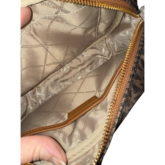 Michael Michael Kors East West Jet Set Charm Large Crossbody Brown/Acorn NWT - Picture 6 of 6